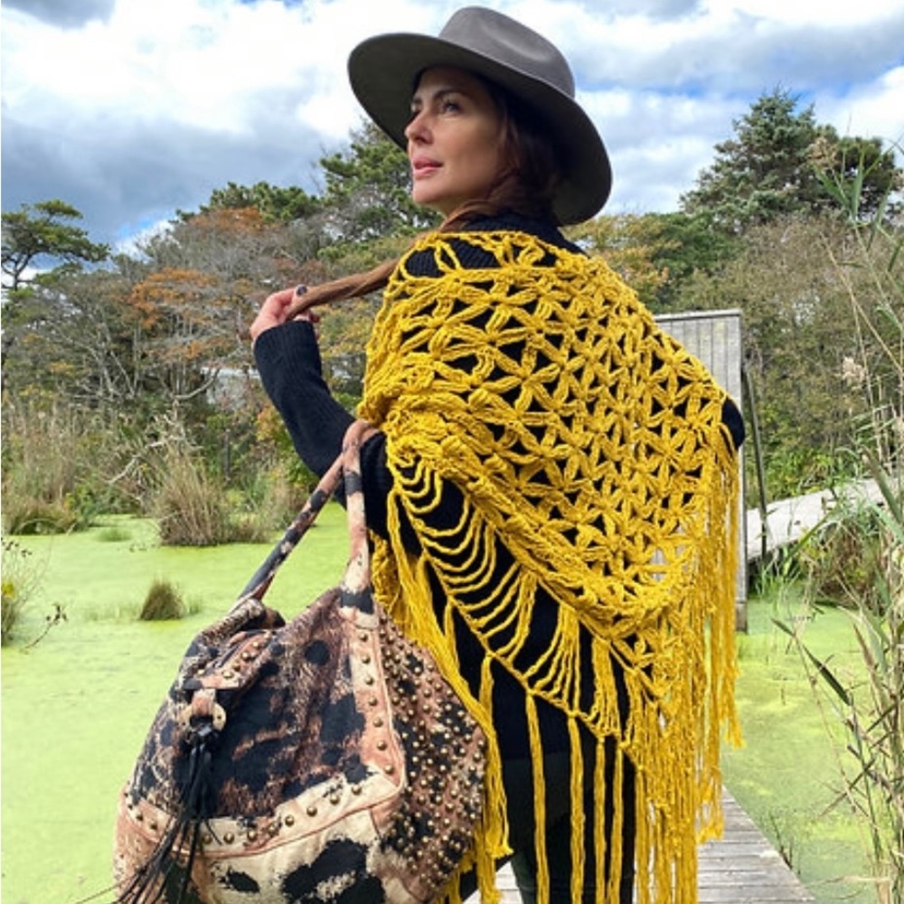 NEW CECILIA DE BUCOURT COTTON YELLOW SHAWL